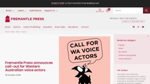 Captura del sitio de Fremantle Press que anuncia su convocatoria para actores de voz de Australia Occidental el 19 de octubre de 2026, junto a un cartel rosa que dice Call for WA Voice Actors con una urraca cantando sobre un edificio. Imagen: Fremantle Press
