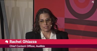 Audible quiere cada libro como audiolibro en cada idioma. La mitad de sus oyentes probaría un narrador de IA, y la mayoría sigue a uno humano