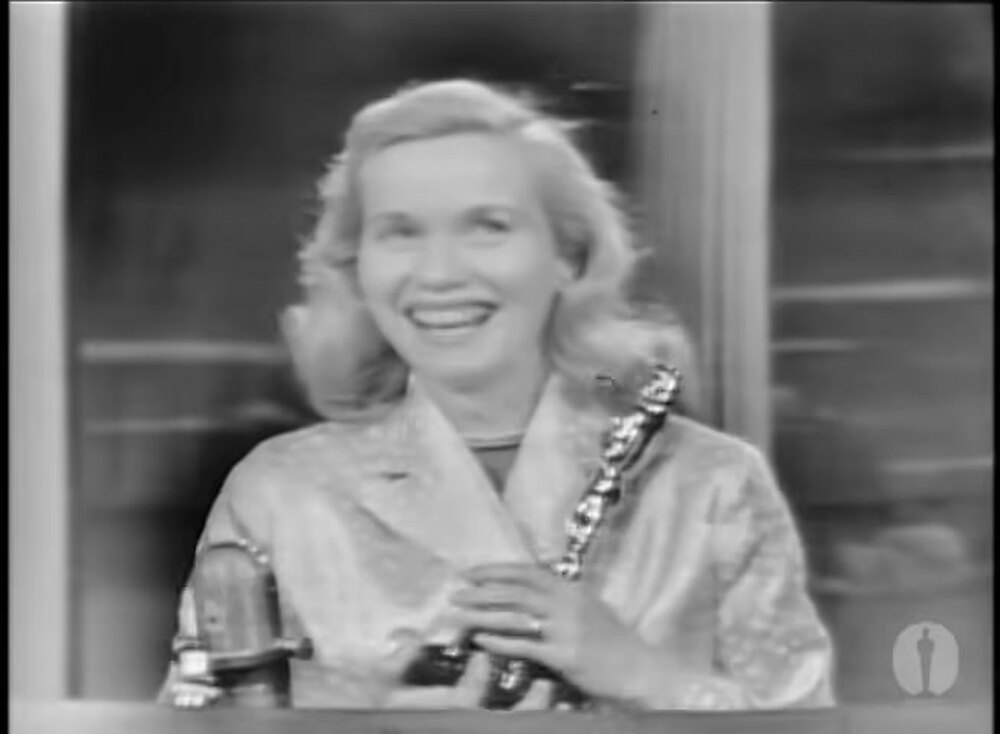 Eva Marie Saint laughs as she holds her Academy Award for On the Waterfront at the 1955 Oscars. Image: Academy of Motion Picture Arts and Sciences