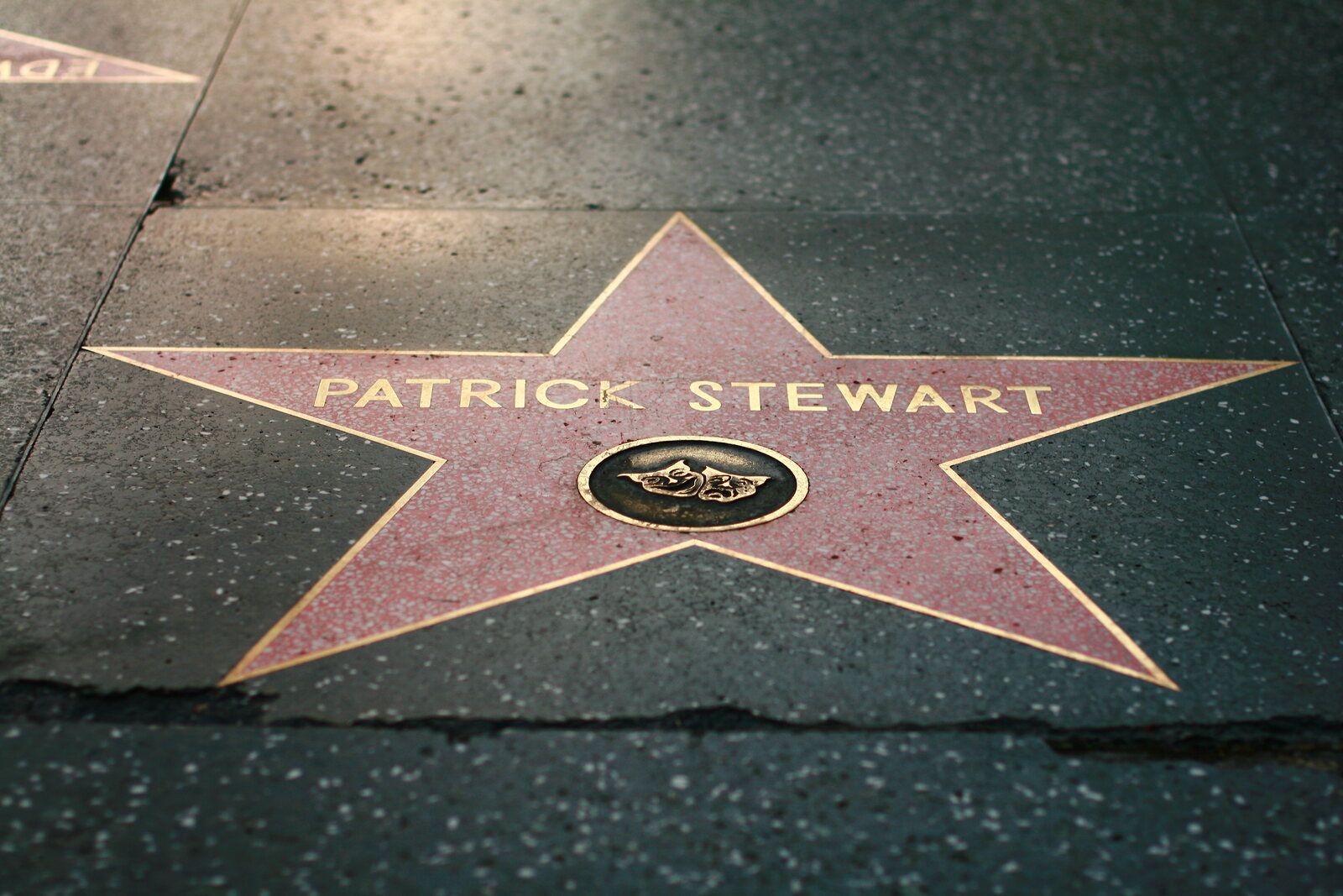 La estrella de Patrick Stewart en el Paseo de la Fama de Hollywood. Imagen: NackteElfe, CC BY-SA 2.0 DE, vía Wikimedia Commons