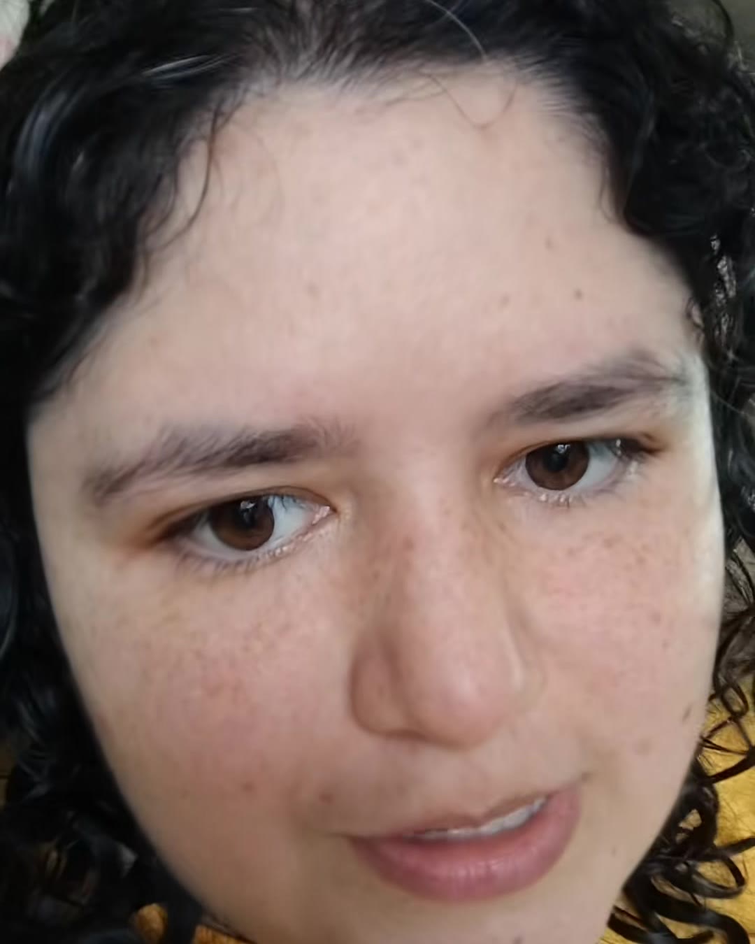 Desireé González talking to camera in her TikTok video of September 30, 2026, about an AI ad that used her voice. Image: Desireé González on TikTok